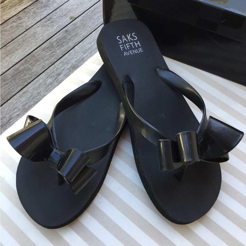 Saks Fifth Avenue Black Bow Jelly Sandals size 8. New In Box.